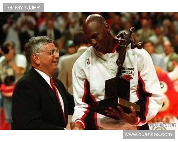 明星大腕篮球盛宴明星球员齐聚赛场激情碰撞引爆全城热潮